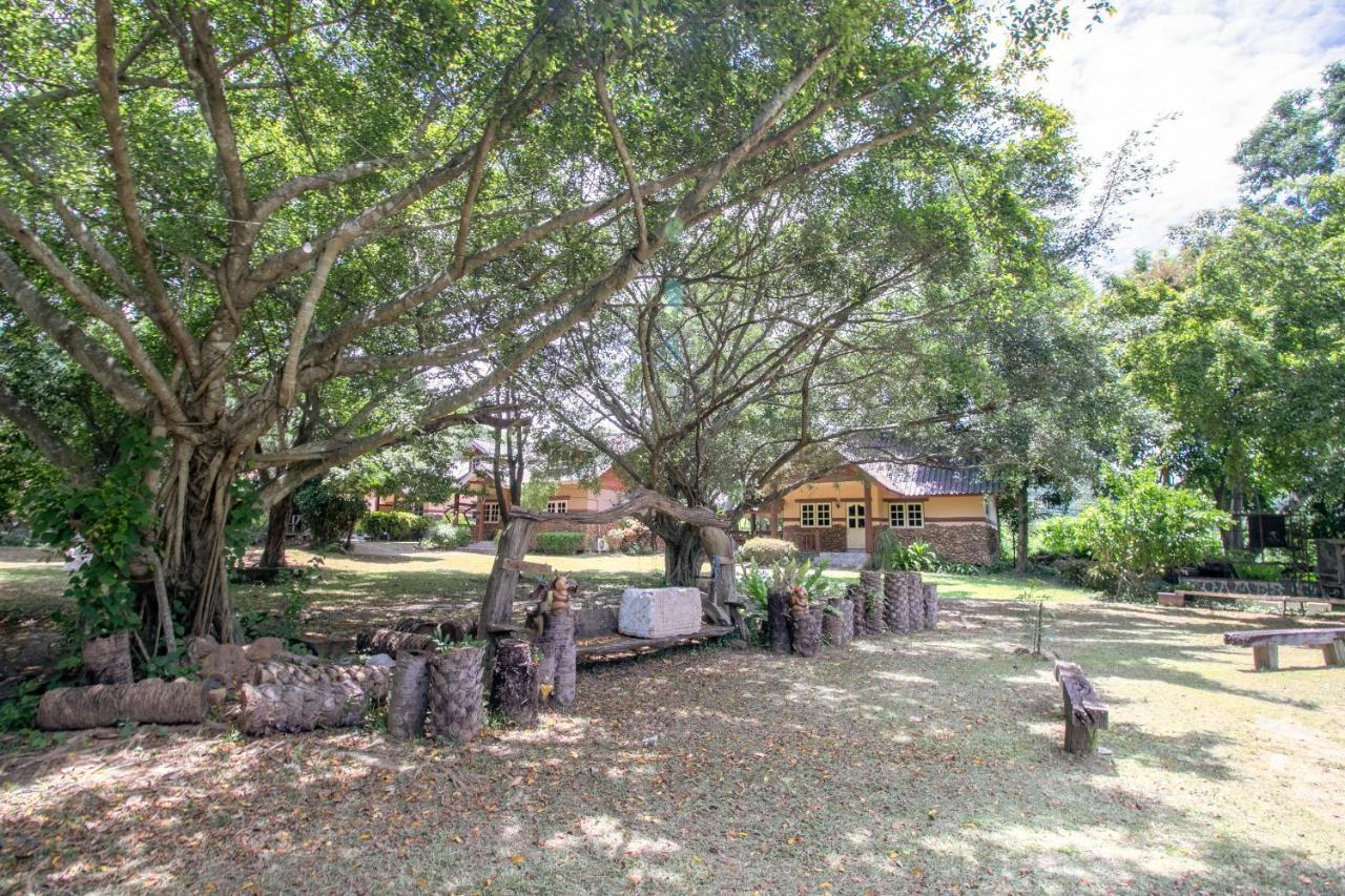 Capital O 1110 Khaoyai Cowboy City Resort Му-Си Экстерьер фото