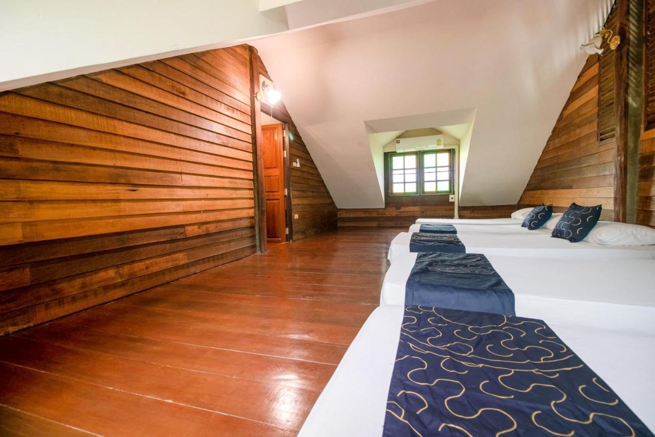 Capital O 1110 Khaoyai Cowboy City Resort Му-Си Экстерьер фото